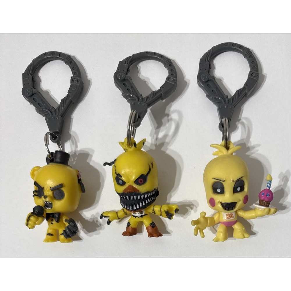 Five Nights At Freddy's Character Backpack Clips Keychain Golden Cupcake Nightma